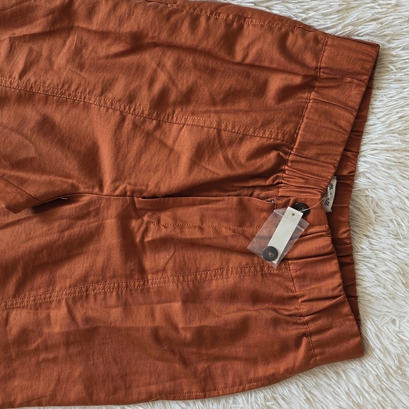 Madewell Tapered Huston Pull-On Crop Pants - Picture 4 of 8